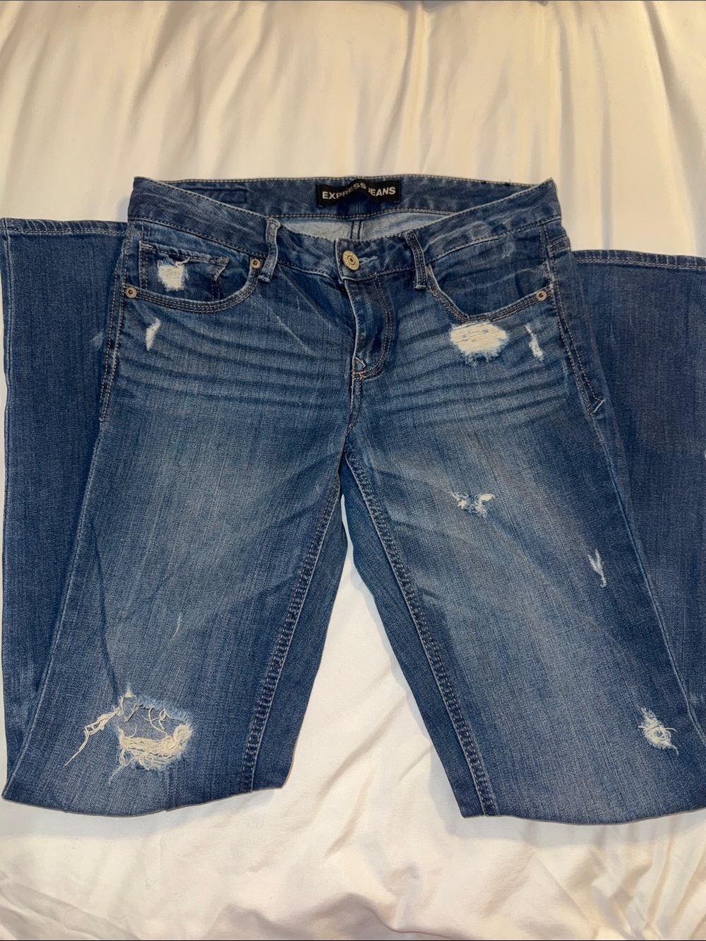 Express Straight Leg Jeans in Washed Blue - Picture 3 of 6